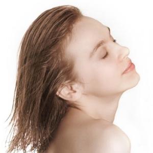 Mitä tehdä, jos hiukset putoavat erittäin huonosti: hoitomuodot